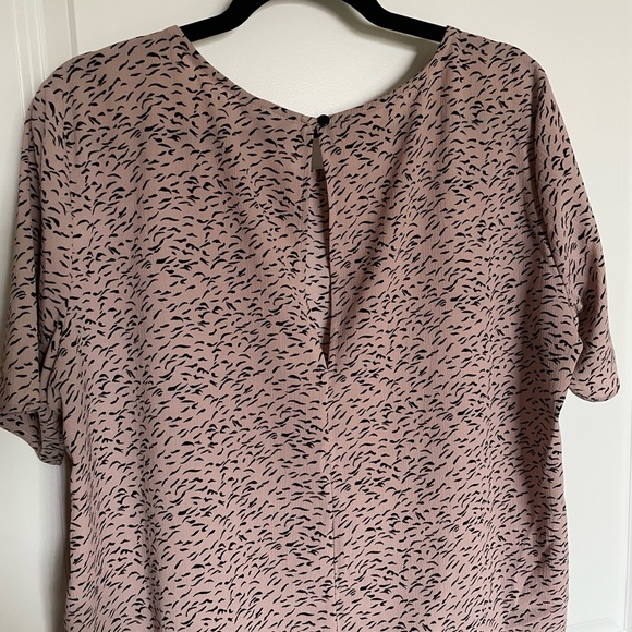 Mauve/Pink & Black Printed Top (Size L) - Picture 4 of 5